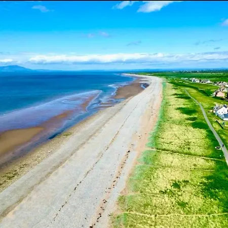 Beautiful Beach Front Cottage Allonby Exterior photo