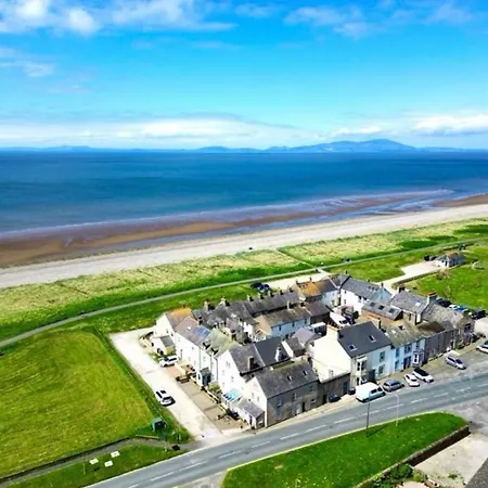Beautiful Beach Front Cottage Allonby Exterior photo