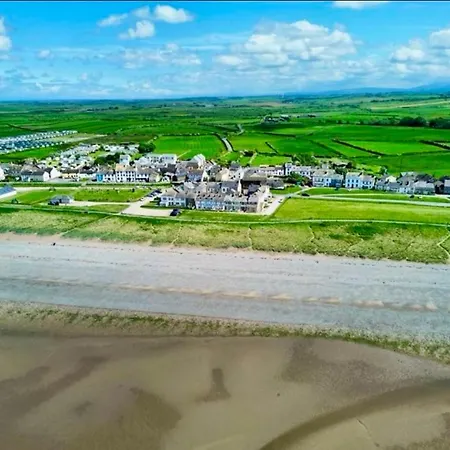 Beautiful Beach Front Cottage Allonby Exterior photo