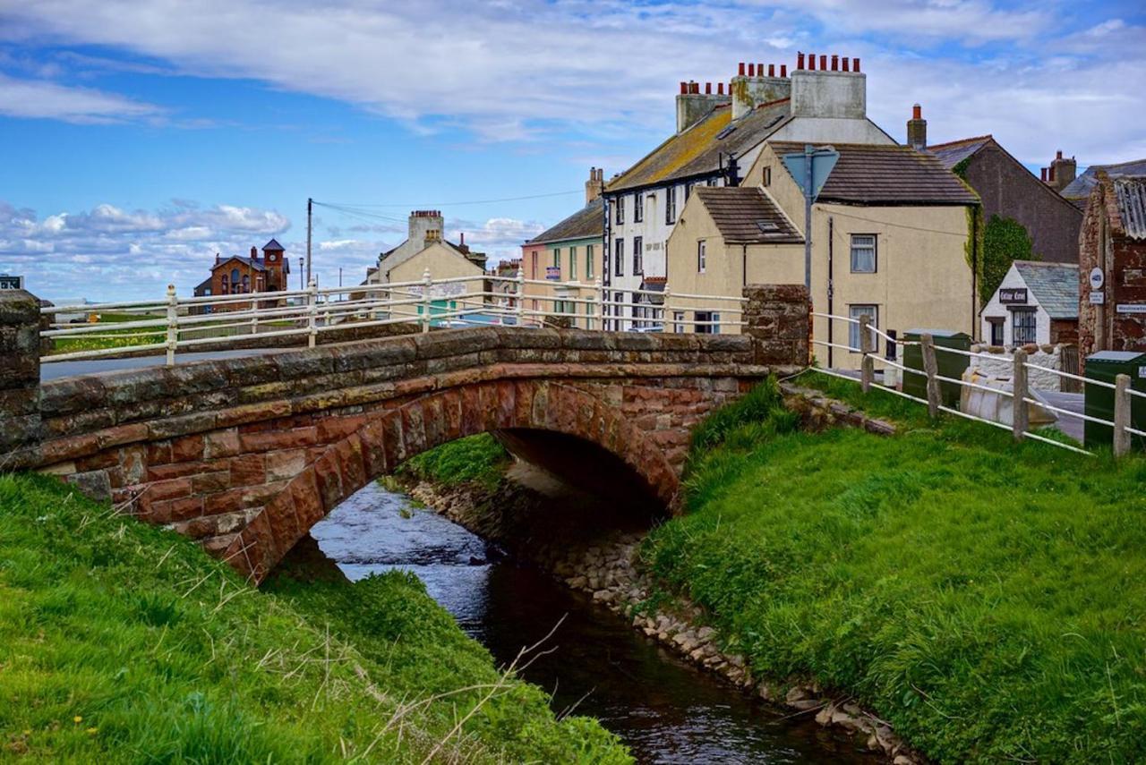 Beautiful Front * Allonby